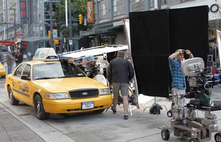 Illustration for article titled Fringe Set Pics